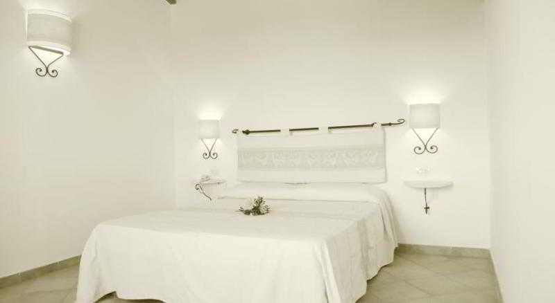 Borgo Dei Pescatori Hotel Aglientu Bagian luar foto