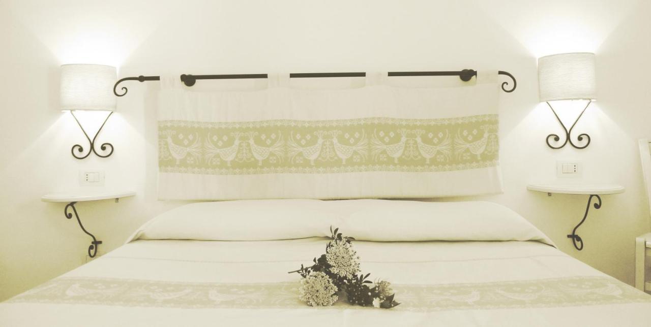 Borgo Dei Pescatori Hotel Aglientu Bagian luar foto