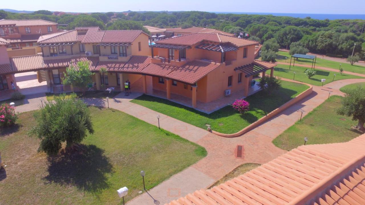Borgo Dei Pescatori Hotel Aglientu Bagian luar foto