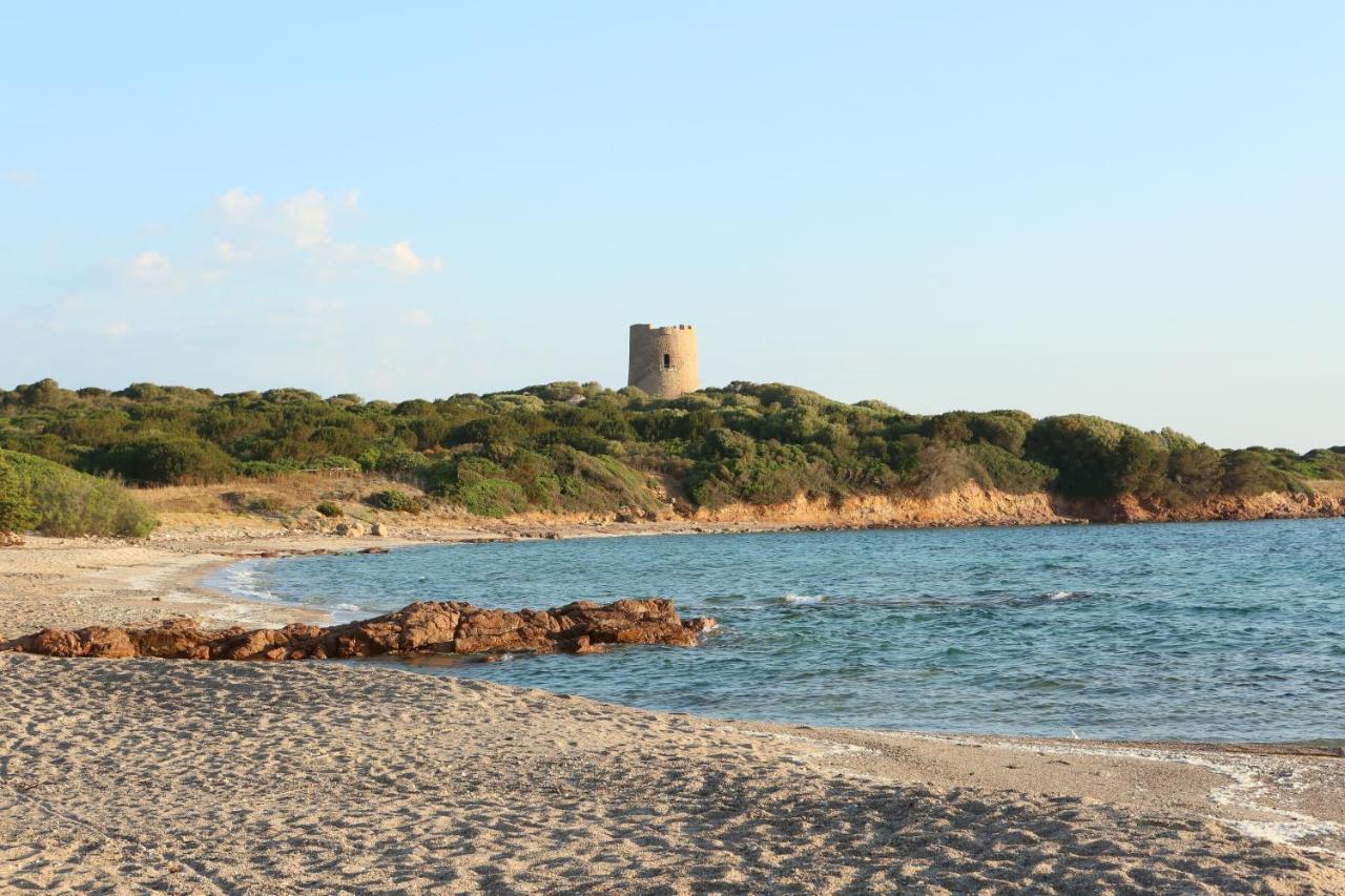 Borgo Dei Pescatori Hotel Aglientu Bagian luar foto